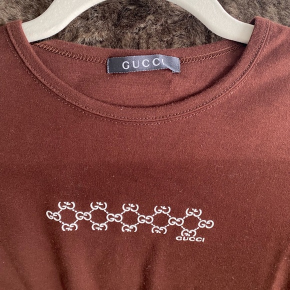 🗽 Gucci Top - Picture 2 of 3